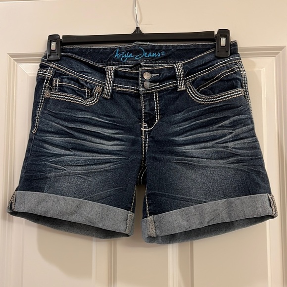 Ariya junior ladies jean shorts - Picture 1 of 8